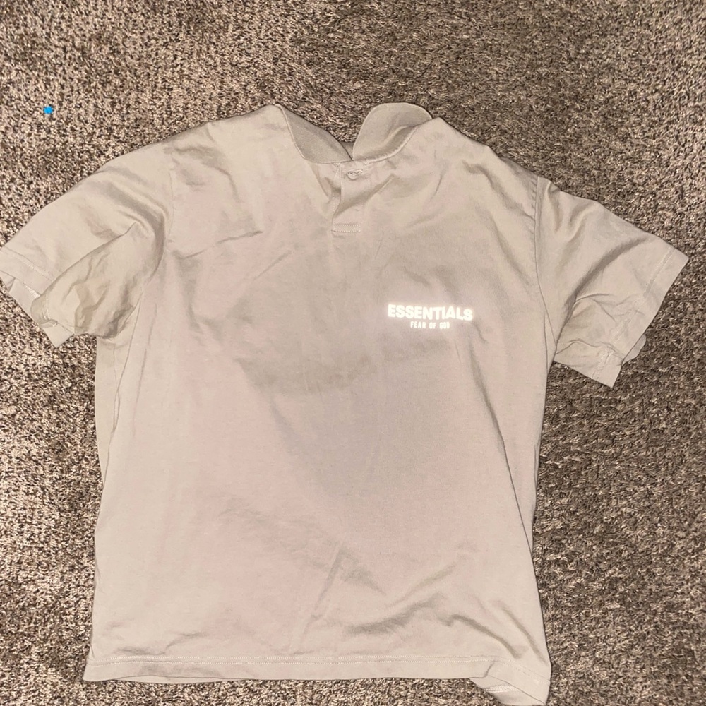 Xs tan essentials button up t-shirt

Offer 60+